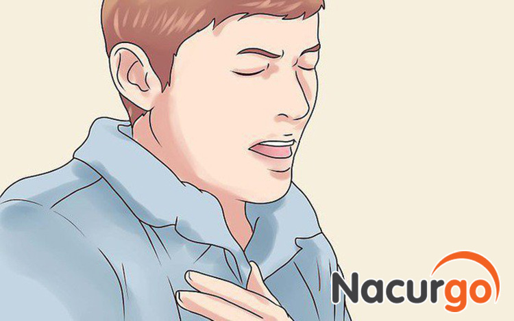 Nhiều người bệnh cảm thấy khó thở