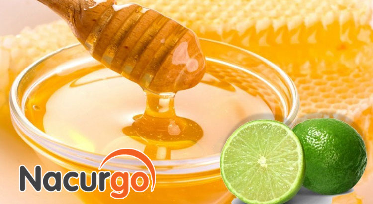 Phương pháp mật ong kết hợp với chanh tươi cũng được nhiều người sử dụng để trị sẹo bỏng dầu ăn