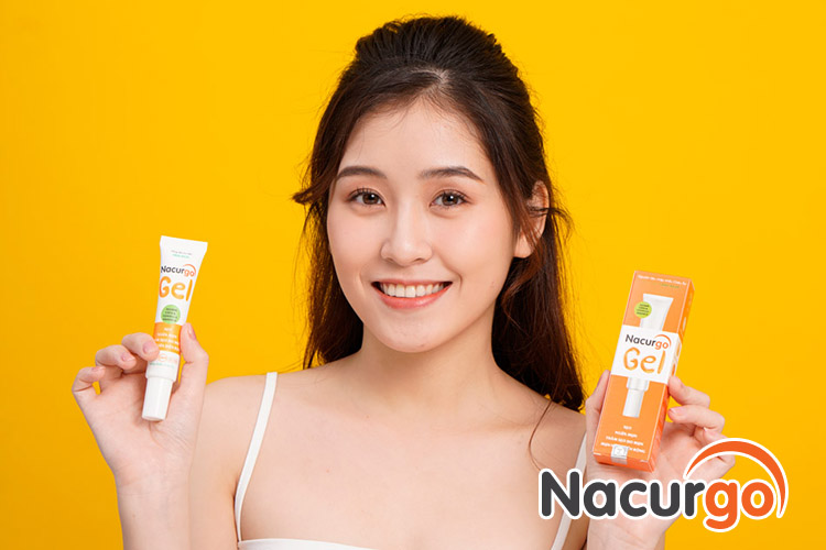 Sử dụng sản phẩm chính hãng, chỉ bôi trị mụn khi sản phẩm còn trong thời hạn sử dụng